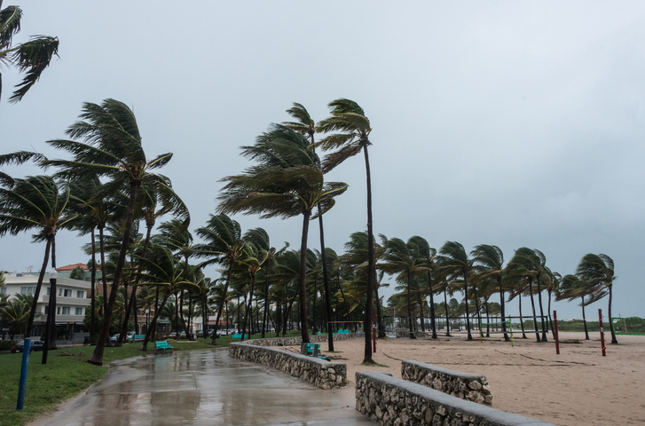 How Manufactured Homes in Florida are Built to Withstand Hurricanes